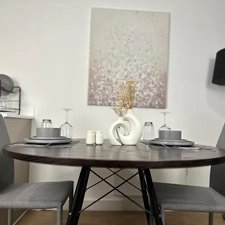 Cozy City Centre Apartment With Free Parking And Free Gym Birmingham Exterior photo